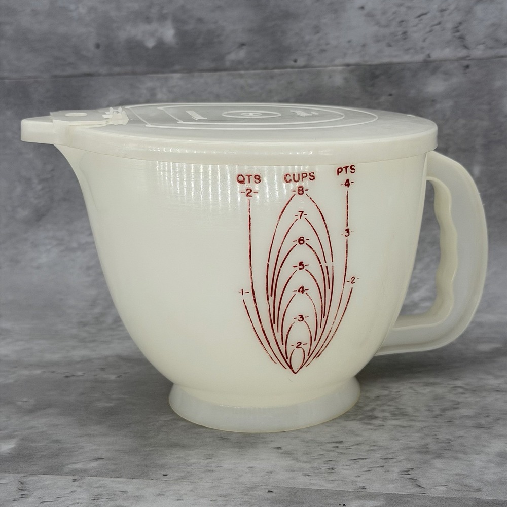 Tupperware "Mix-N-Stor" 2 Quart 8 Cup Measuring Batter Bowl with Lid ~ Vintage